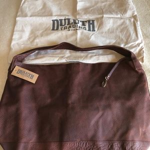 Duluth Trading Company Lifetime Leather Slouch Bag